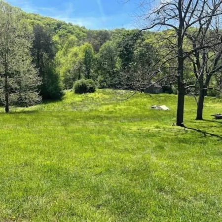 Cozy Country Home for all ATV Riders! Direct Access to Tackett and Royal Blue!