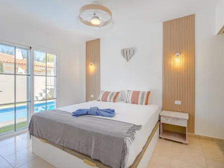 Mila Moon Отели в г. Кальяо Сальвахе