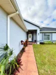 Luxurious, Charming & Modern 4-bedroom 2-bathroom in brilliant Palm Bay