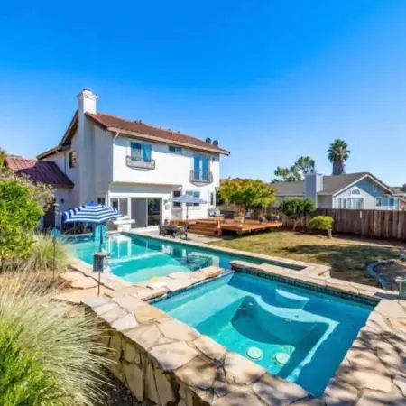 Resort-Style in Wine Country Btw Napa & San Francisco