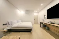 AYANA Hotel & Resort
