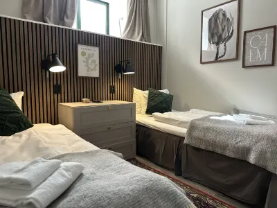 Hotel Tre små Rum - Twin Room with Shared Bathroom