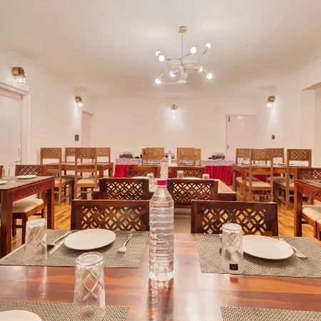 Treebo Vitasta Villa