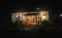 Bugoma Jungle Lodge Hotels in Buhaguzi