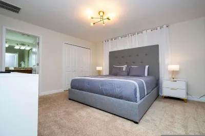 超讚之家，米奇和哈利波特床，最佳地點 Beall’s Outlet Store附近的飯店