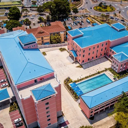 Golden Peacock Hotel Blantyre