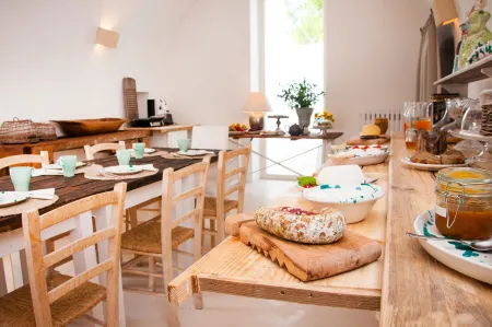 Masseria San Michele Отели рядом с достопримечательностью «Hong Kong»