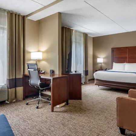 Comfort Suites