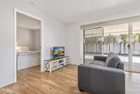 시-하이 비치사이드 아파트먼트