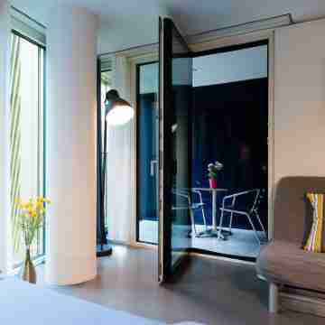 Hitrental Allmend Comfort Studios Rooms