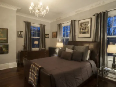 Gardner Farm Inn Hotels in Troy