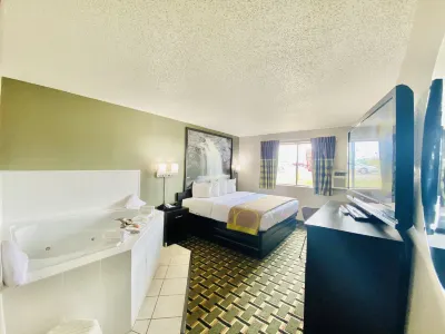 Super 8 by Wyndham Grand Rapids/Wyoming Hotels near Menards