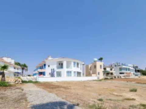 Beach Vibes Apartment Hotels in Pyla
