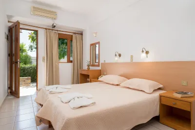 Adonis Hotel