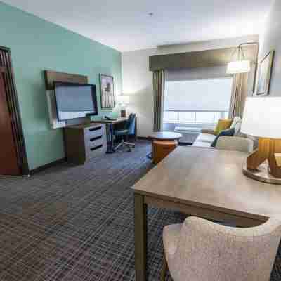 La Quinta Inn & Suites by Wyndham New Iberia Rooms