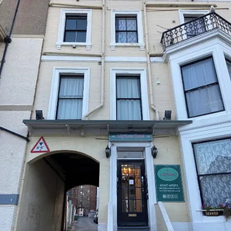 LilyRose Hotel