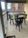3-bedroom duplex yellow house downtown  Des Moines with AC, WiFi