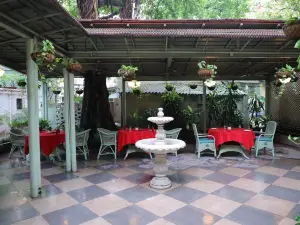 The Elgin Fairlawn, Kolkata
