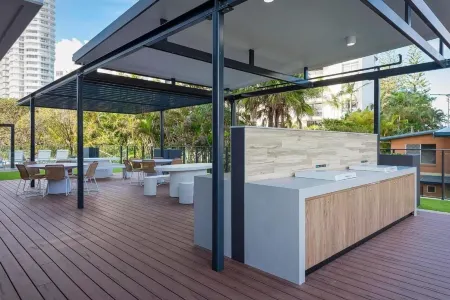 Luxury 3 Bedroom Ocean View Apartment