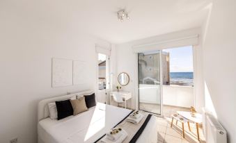 Faros Seaside Villa Larnaca