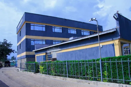 Calabash Express Отели в г. Awach