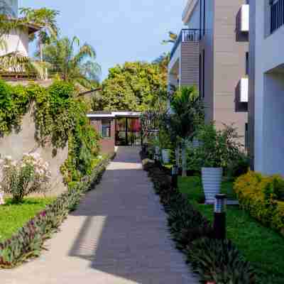 Fajara Residence Hotel Exterior