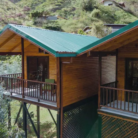 Cabinas El Quetzal