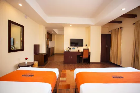 Hotel Jay Suites Отели рядом с достопримечательностью «City Motorbike»