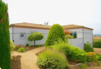 B&B-Les Balcons de Maragon Hotels in Verzeille