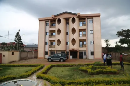 Le belvédère Отели в г. Яунде