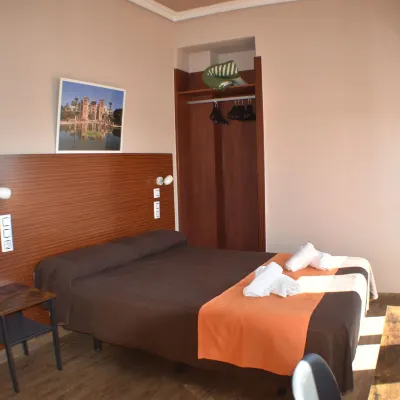 Hostal Alamare Hotels near Cerro-Amate