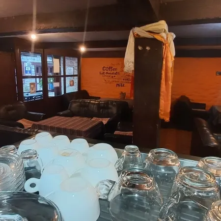 Lama Hotel - Himalayan Burger