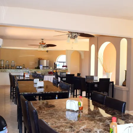 Laos Mar Hotel & Suites