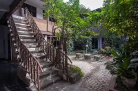 RedDoorz @ Panglima Sudirman Probolinggo Hotels in Kanigaran