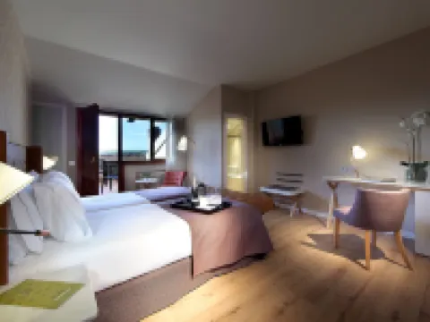 Exe Casa de Los Linajes Hotels in Segovia