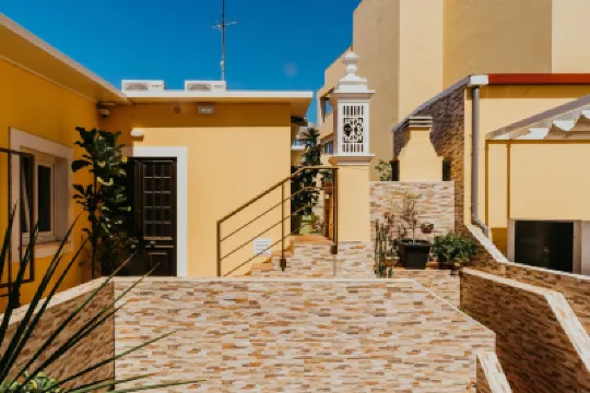 Happy House Comfort Plus Hotels near Faro Cathedral