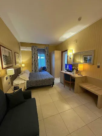 Domus Park Hotel & Spa Отели рядом с достопримечательностью «Фраскати»