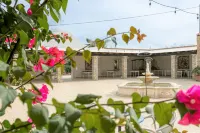 لا كورتي ديل سولي Hotels near Casamatta di Guidaloca