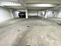 Hotel Home - parking