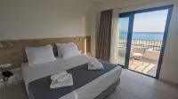 Costa Ionica · Mytikas Seaside Hotel Hoteles cerca de Steel-Design