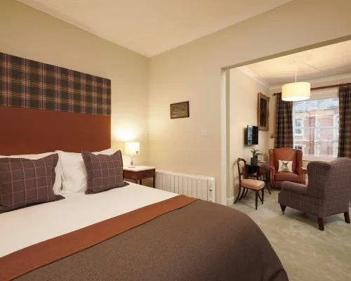 Downright Gabbler Hotels in Beauly