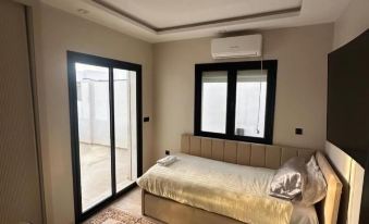 Luxury Central Cosy Villa