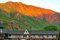 Silver Spruce Inn