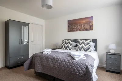 No 10 Hotels in Ault Hucknall