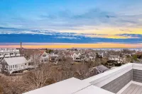 Luxury 3BR Townhome - Panoramic Water Views + Modern Comfort + Parking Included