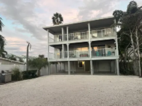 Endless Summer with Beach Access - # D