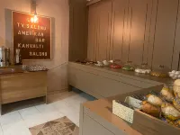 Mola Otel