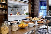 DoubleTree by Hilton Ottawa Downtown - breakfast