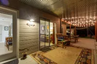 Perfect Mountain Getaway with mountain views and private patio