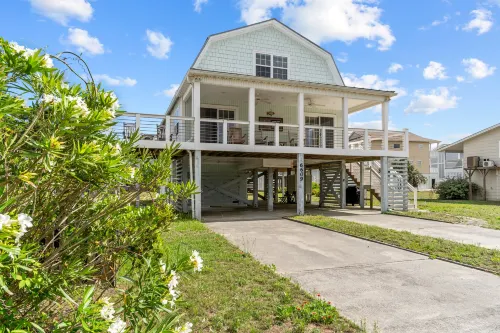 Multiple Decks and Ocean Views - Stunning Coastal Oasis